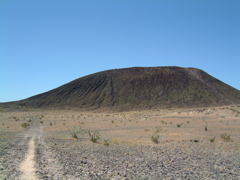 Amboy Crater, closer